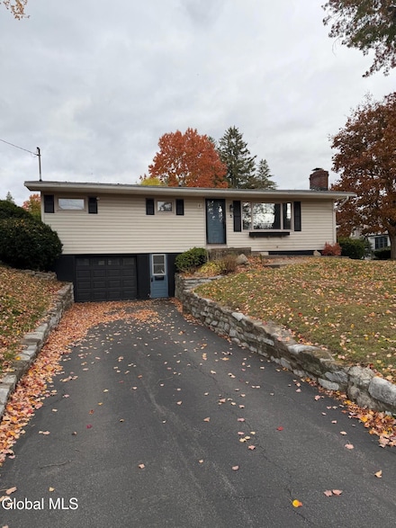 5 W 4th Ave, Johnstown, NY 12095