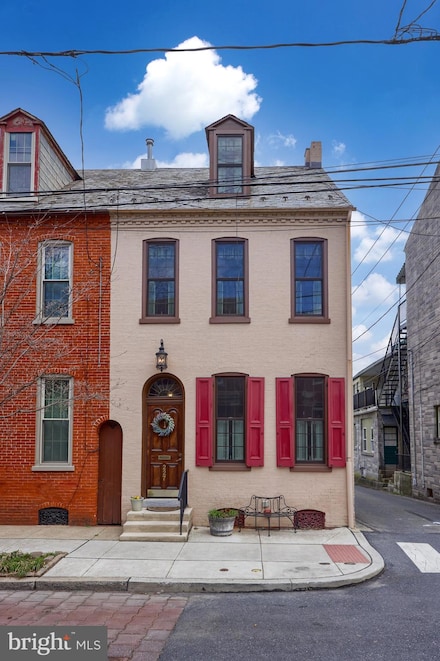 227 N Mulberry St, Lancaster, PA 17603