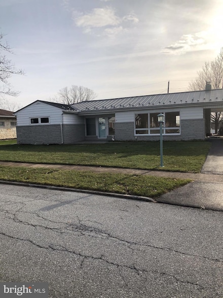 273 Dogwood Dr, Hummelstown, PA 17036
