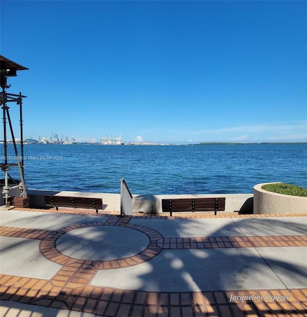 540 Brickell Key Dr Unit 307, Miami, FL 33131