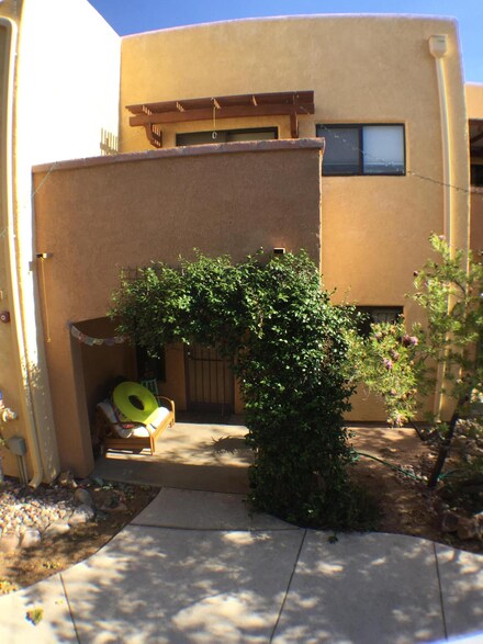 96 E Limberlost Dr Unit 102, Tucson, AZ 85705