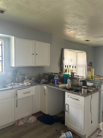 8009 Locksley Rd, Houston, TX 77078