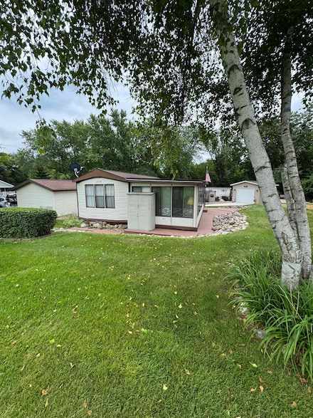 398 Skyline Dr, Edgerton, WI 53534