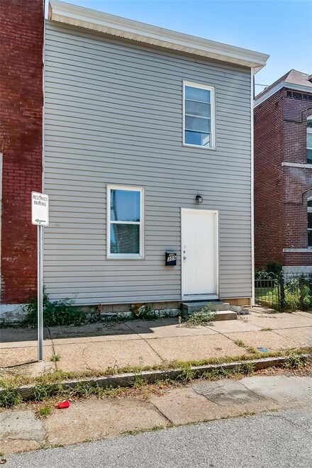 309 W Steins St, Saint Louis, MO 63111