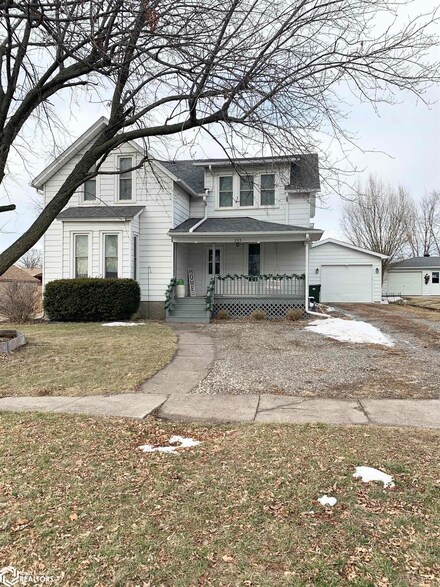 203 E Jefferson St, Montezuma, IA 50171