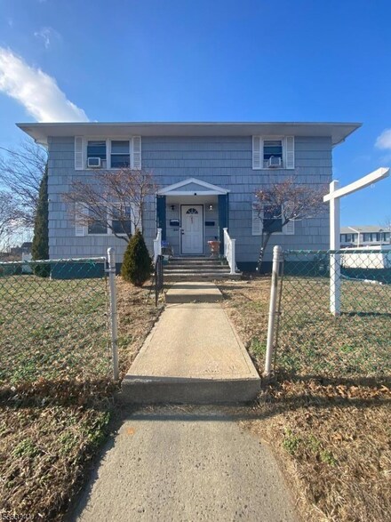 1834 Brady Ct, Rahway, NJ 07065
