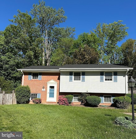 2896 Chalet Ct, Woodbridge, VA 22192