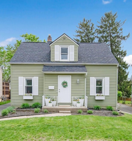233 Girard Rd, Columbus, OH 43214