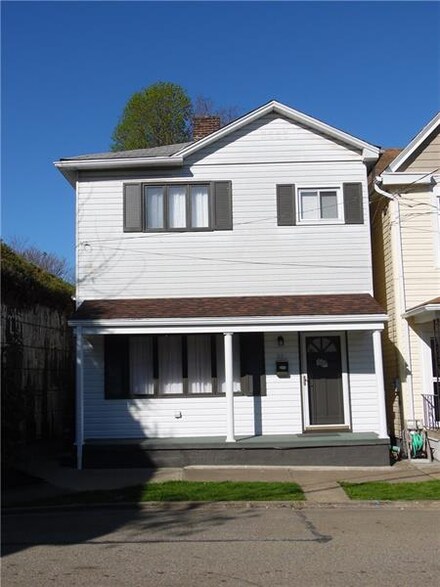 105 2nd St, Freeport, PA 16229