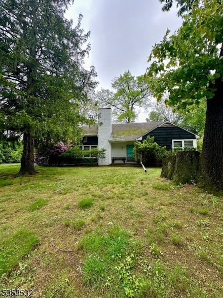 33 Lawrence Brook Dr, East Brunswick, NJ 08816