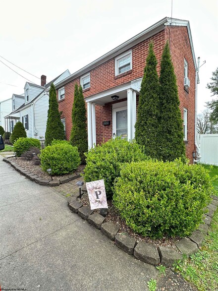 305 Duncan Ave, Clarksburg, WV 26301