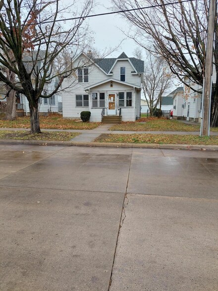 604 2nd Ave SW, Austin, MN 55912