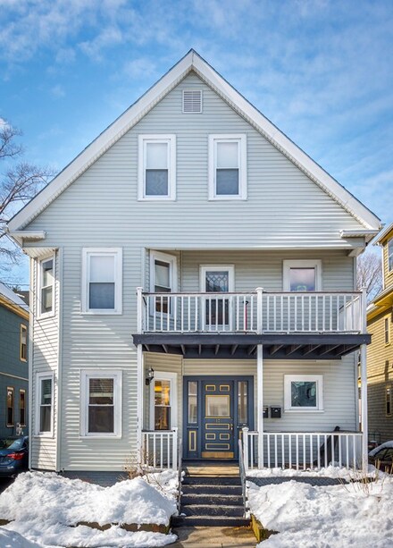17 Bay State Ave Unit 1, Somerville, MA 02144