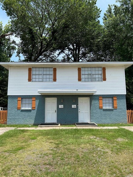 1724 Robins St, Conway, AR 72034