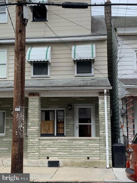 343 New Castle St, Minersville, PA 17954