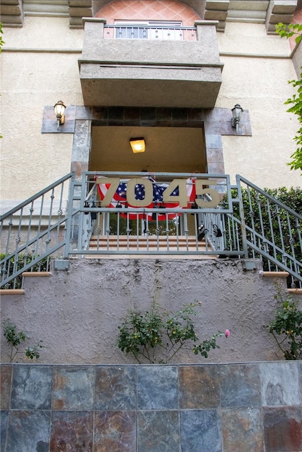 7045 Woodley Ave Unit 124, Van Nuys, CA 91406