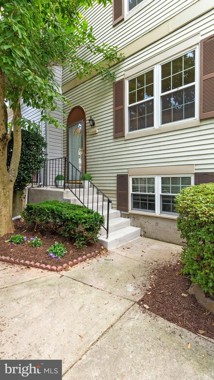 5956 Annaberg Place Unit 184, Burke, VA 22015