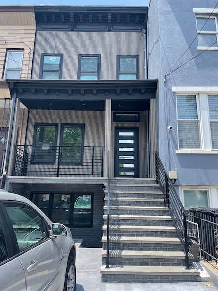 331.5 Webster Ave Unit 1, Jc, Heights, NJ 07307