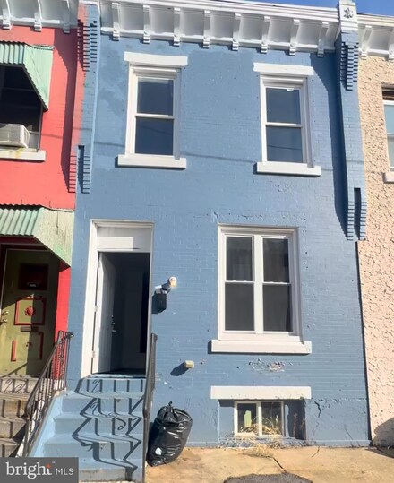 1843 Lecount St, Philadelphia, PA 19121
