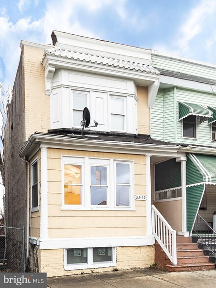 2239 Homewood Ave, Baltimore, MD 21218