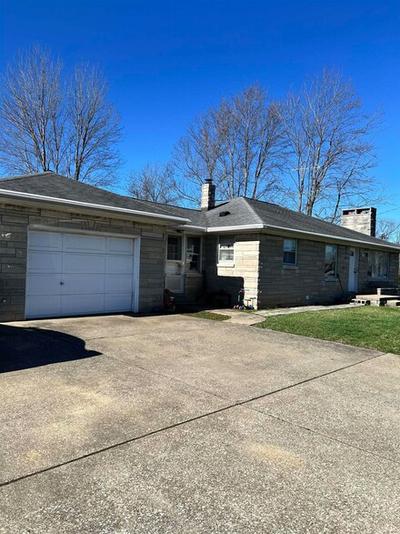 1611 E 3rd Ave, Jasper, IN 47546