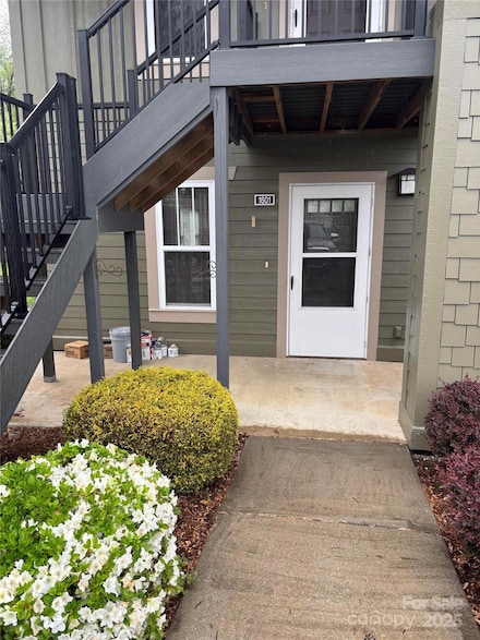 1601 Deermouse Way, Hendersonville, NC 28792