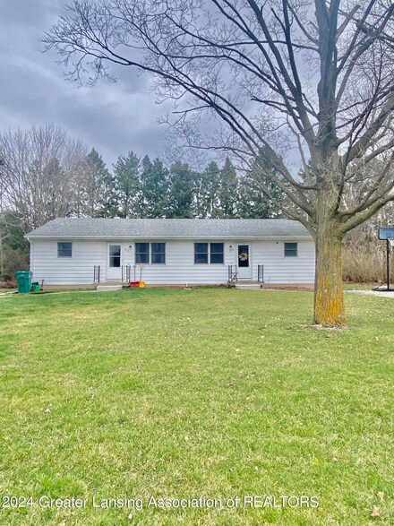 972 Hogsback Rd, Mason, MI 48854