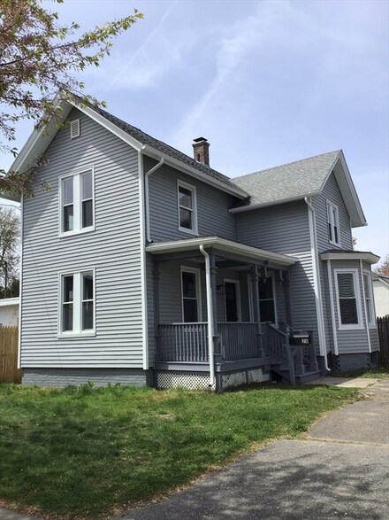 28 Spring St, West Springfield, MA 01089