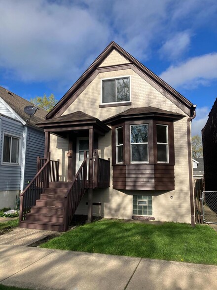 1547 Myrtle Ave, Whiting, IN 46394