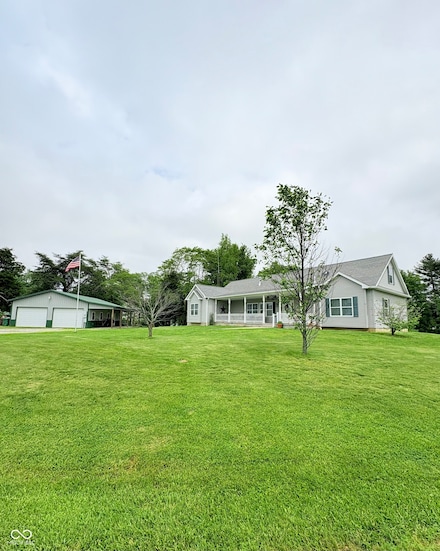 107 E 14th St, Clay City, IN 47841