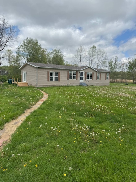 1971 County Road 715 N, Fairfield, IL 62837