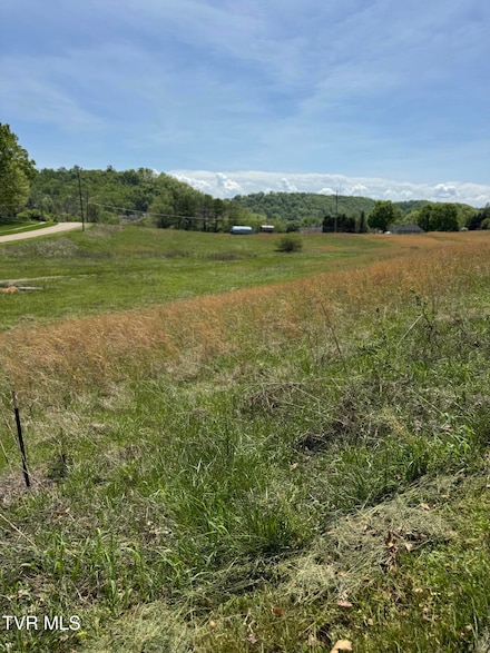 3840 Lake Valley Dr, Kingsport, TN 37664