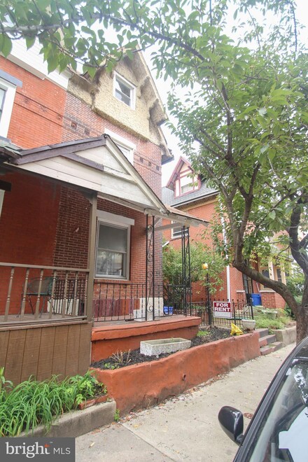 3209 Winter St, Philadelphia, PA 19104