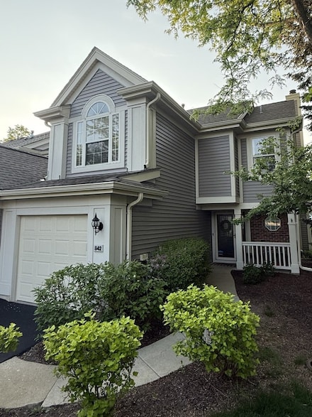 842 Spring Creek Ct Unit 886, Elk Grove Village, IL 60007