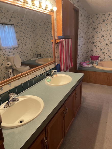 93 W Raphael Rd, Defuniak Springs, FL 32433