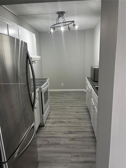 4200 Hillcrest Dr Unit 505, Hollywood, FL 33021