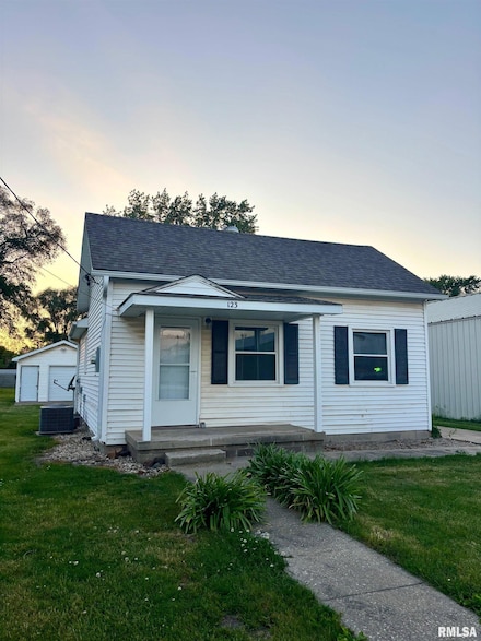 123 N Oak St, Williamsfield, IL 61489