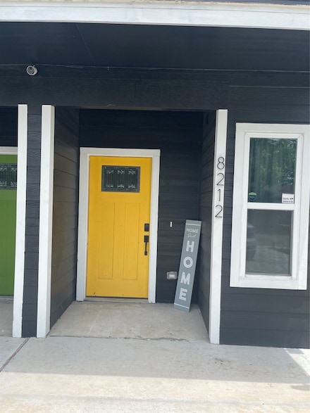 8212 Knox St, Houston, TX 77088