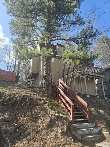 32796 Lupine Ln, Running Springs, CA 92382