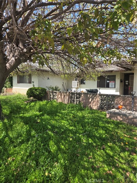 606 E Jackson St, Rialto, CA 92376