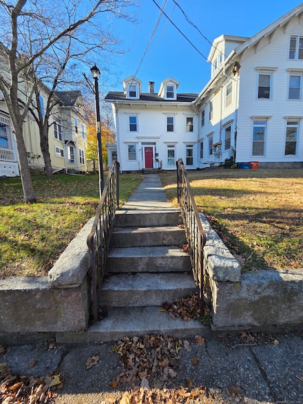 32 Channing St Unit 1, New London, CT 06320