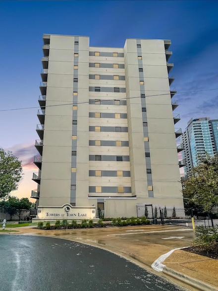 40 N Interstate 35 Unit 4C1, Austin, TX 78701