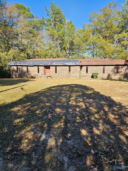 318 Keeling Rd, Gadsden, AL 35903