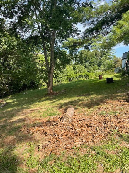 5927 Baptist Hollow Rd, Hiwassee, VA 24347