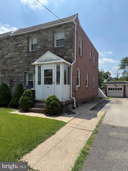613 N Manoa Rd, Havertown, PA 19083
