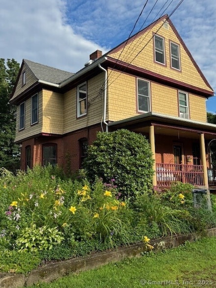 240 Walnut St, Willimantic, CT 06226