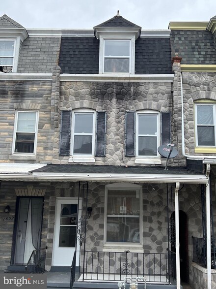 1661 Cotton St, Reading, PA 19606