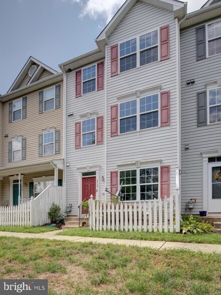 1723 Barnett Ct, Severn, MD 21144