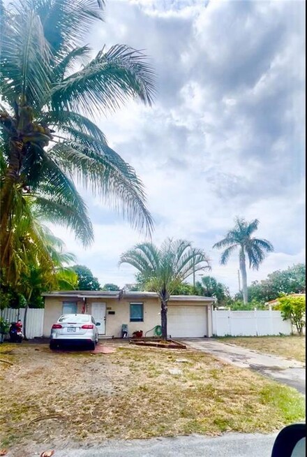 308 NE 8th Ct, Pompano Beach, FL 33060