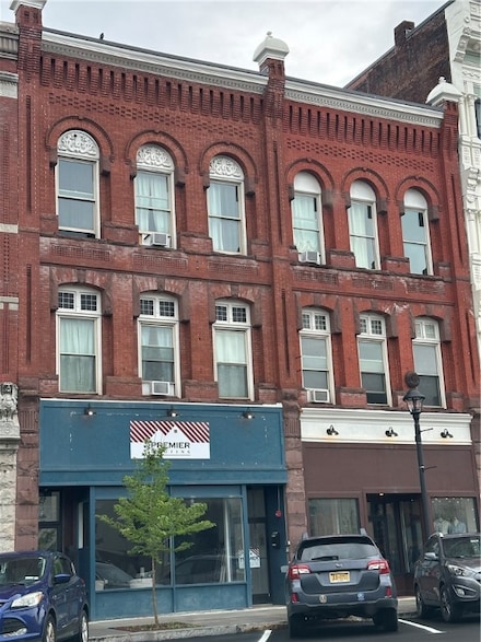 77-79 W Main St, Cortland, NY 13045